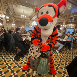 precio comida con personajes de Disneyland Paris