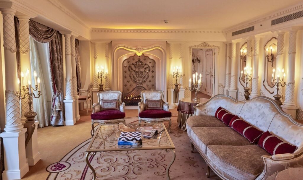 Suite Principesca de La Bella y la Bestia del Disneyland Hotel Paris