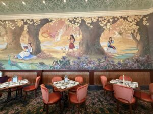 decoración princesas Regal View restaurante Disneyland Paris