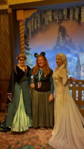 fila virtual Elsa y Anna